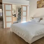 Loft Hyper Centre