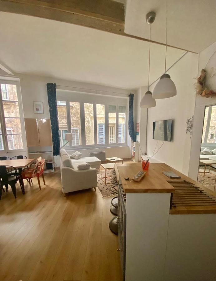 Loft Hyper Centre Apartment